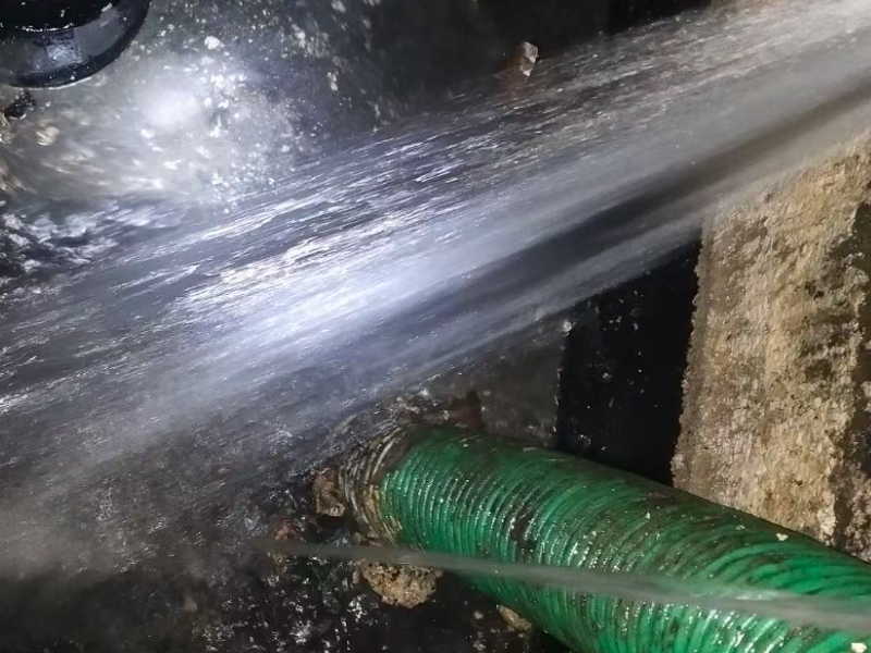 南京玄武区清理化粪池――吸污